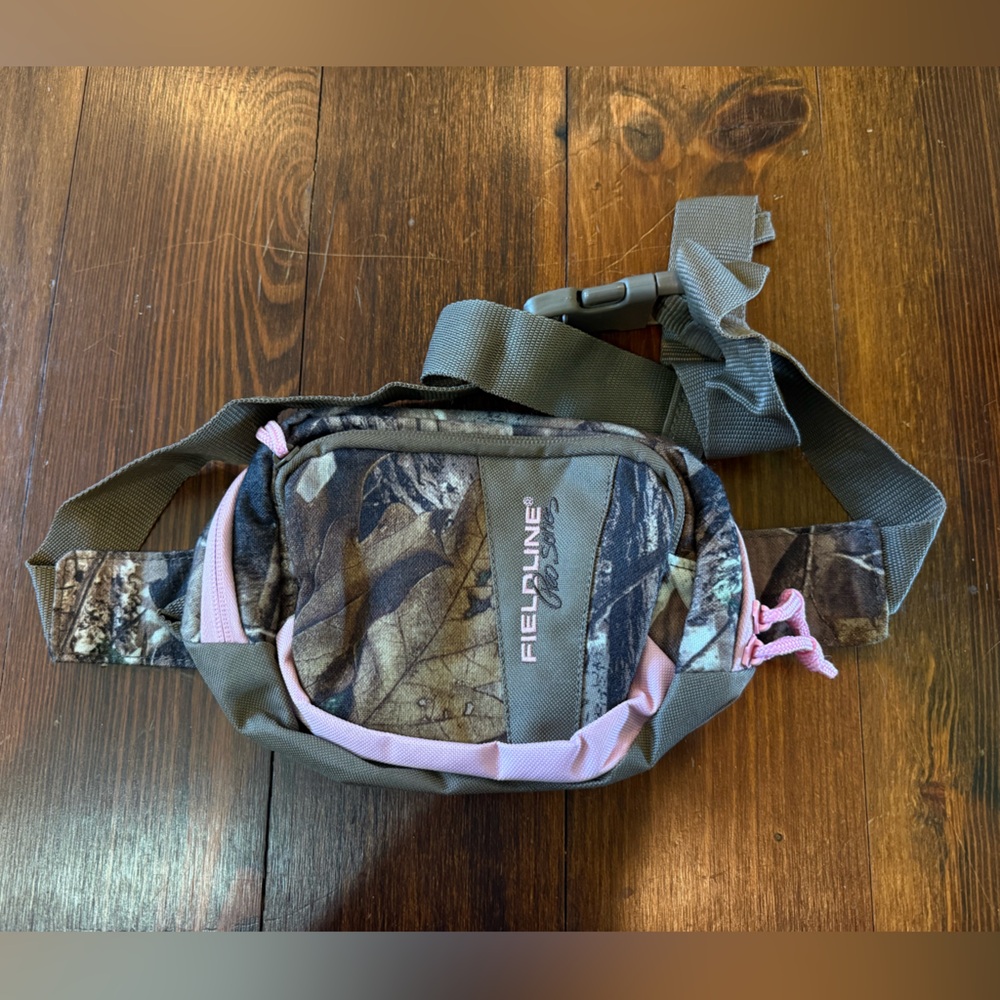 Fieldline Pro Series Camo Sling Bag with Pink Trim
